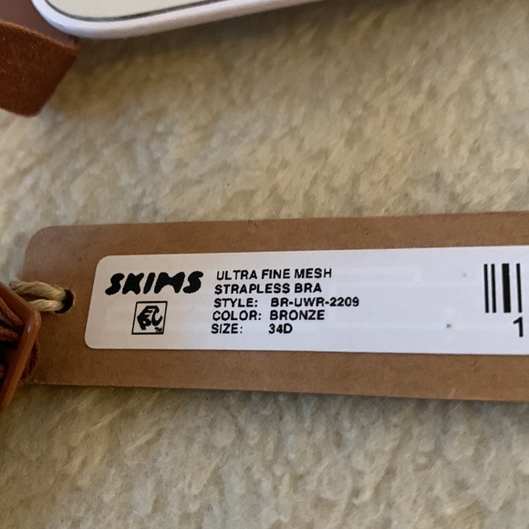 SKIMS (NWT-Bronze) Ultra Fine Mesh Strapless/Strapped Bra - Picture 5 of 9